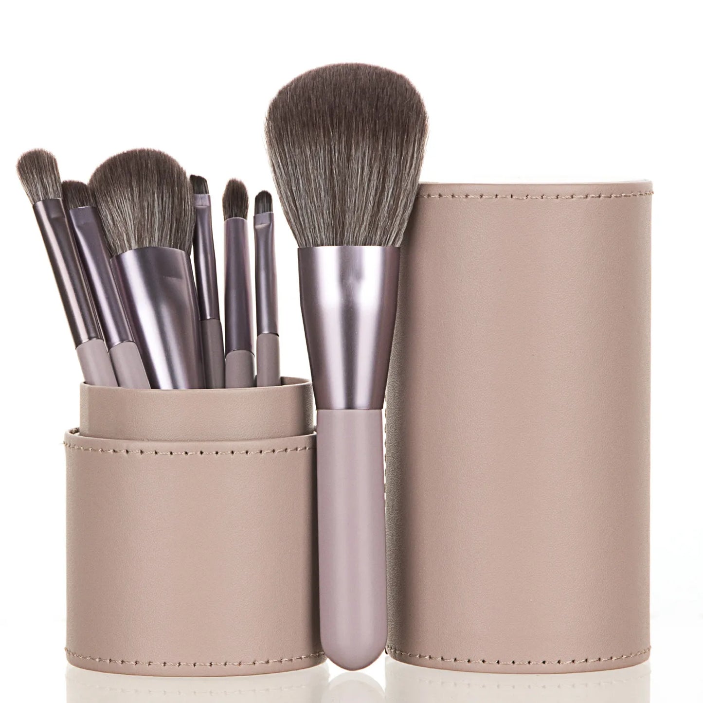 KOSMETYKI Artistry: High-End Professional Makeup Brushes Set for the Beauty Enthusiast