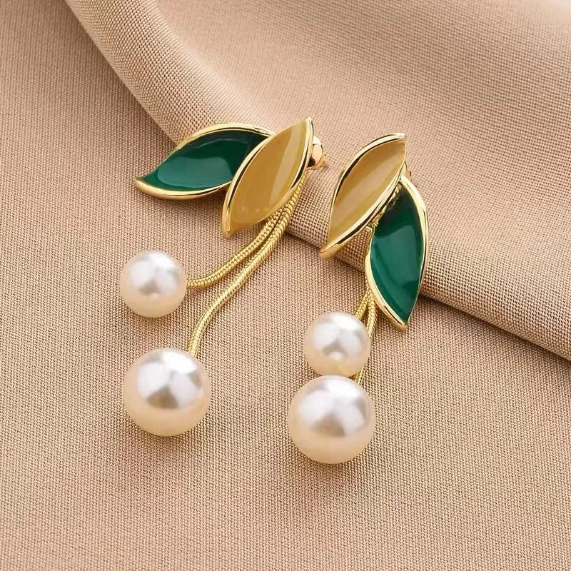 Lady Glams Elevate Your Style with the 2024 New Fashion Trend Pearl Leaf Tassel Earrings
