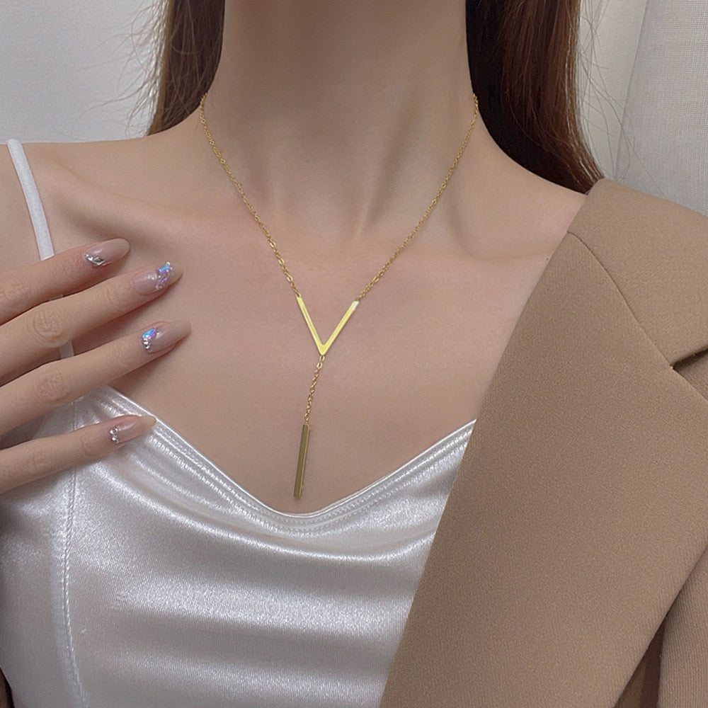 Lady Glams V-shaped Clavicle Chain Necklace