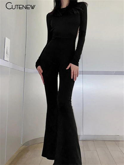 Cutenew, einfarbig, schwarz, sexy, rückenfrei, figurbetonter Jumpsuit mit weitem Bein: Ein Streetwear-Statement