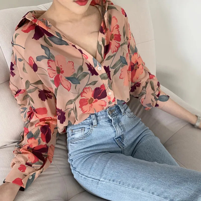 Wisremt Floral Elegance - V-Neck Chiffon Shirt Blouse