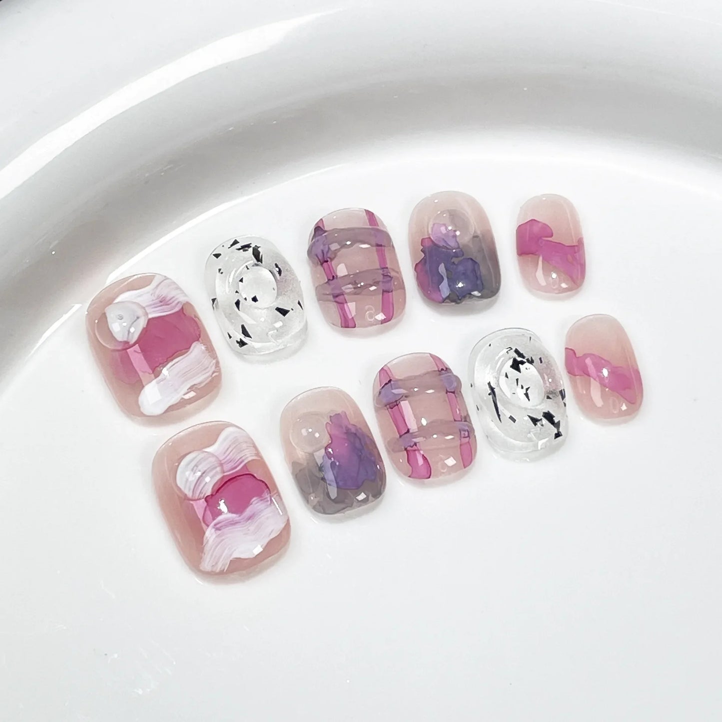 short nail shapes