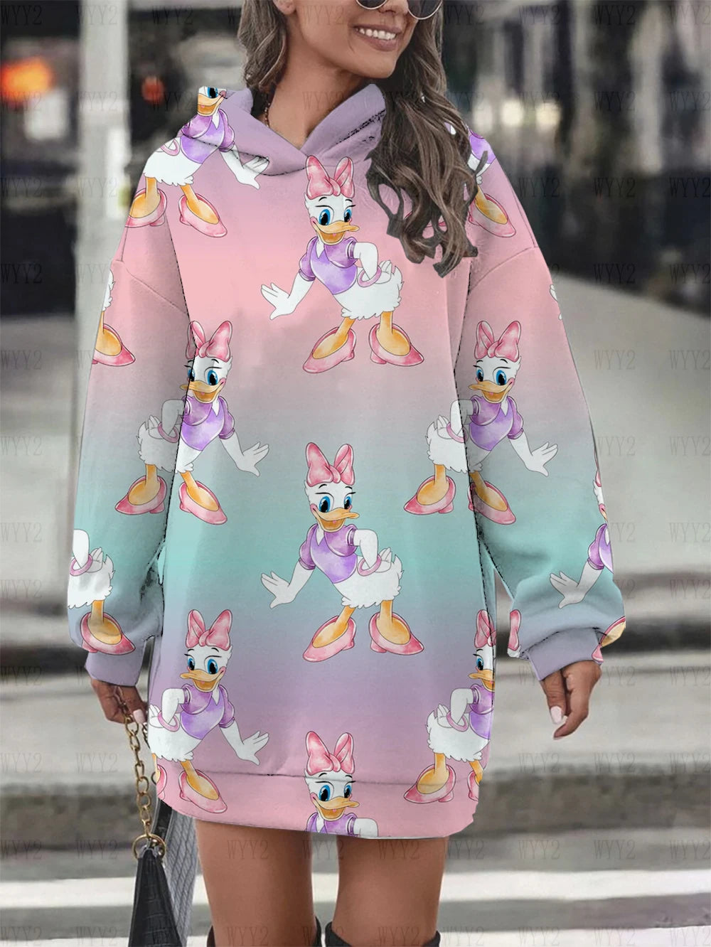 Lady Glams Disney Donald Duck und Daisy Kapuzenpullover: Wo Laune auf Stil trifft