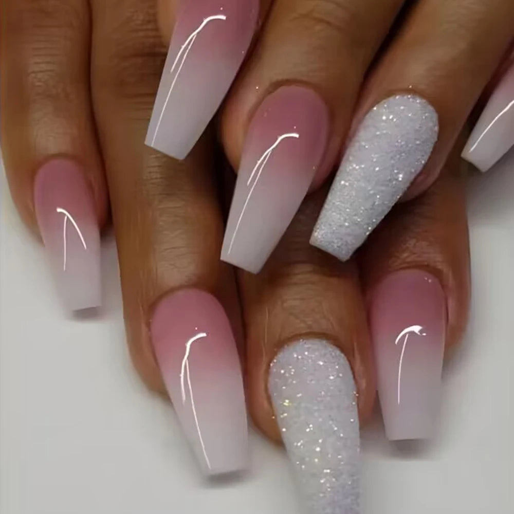 almond nails