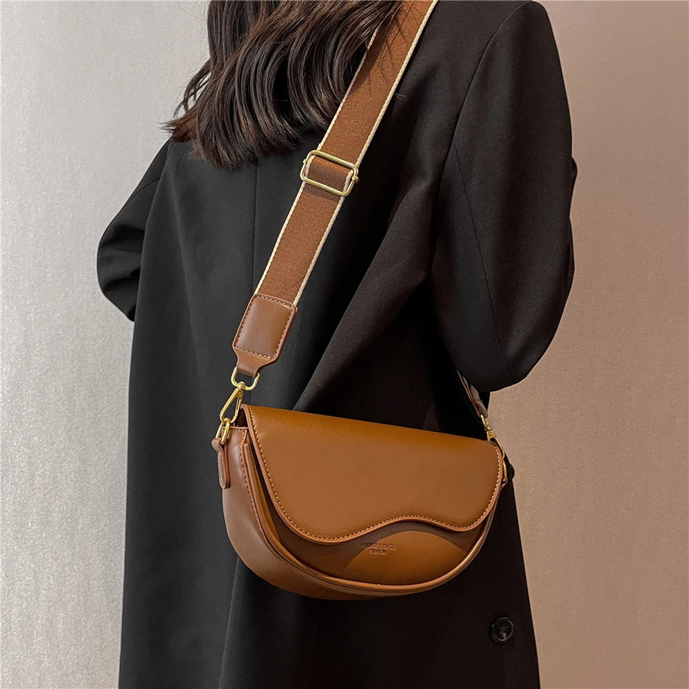 Lady Glams Toptrends Retro Saddle Shoulder Crossbody Bag - Embrace 2024's Trendsetting Luxury