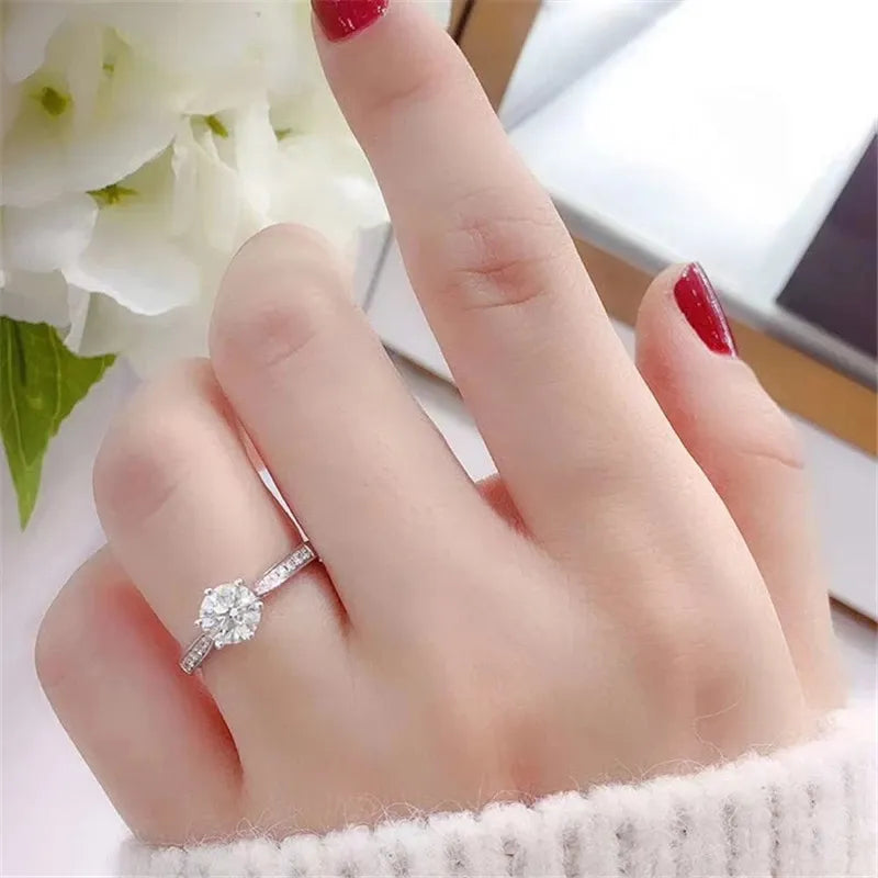 Lady Glams Classic 1 Carat Silver Wedding Ring with White Cubic Zirconia